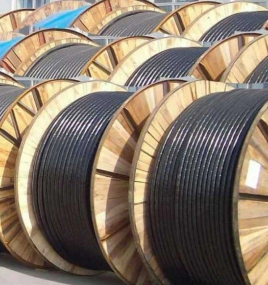 電力電纜YJV22-4*35